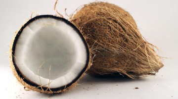 Simple Ways You Can Add Coconut Oil into Your Life (and Why You Should)